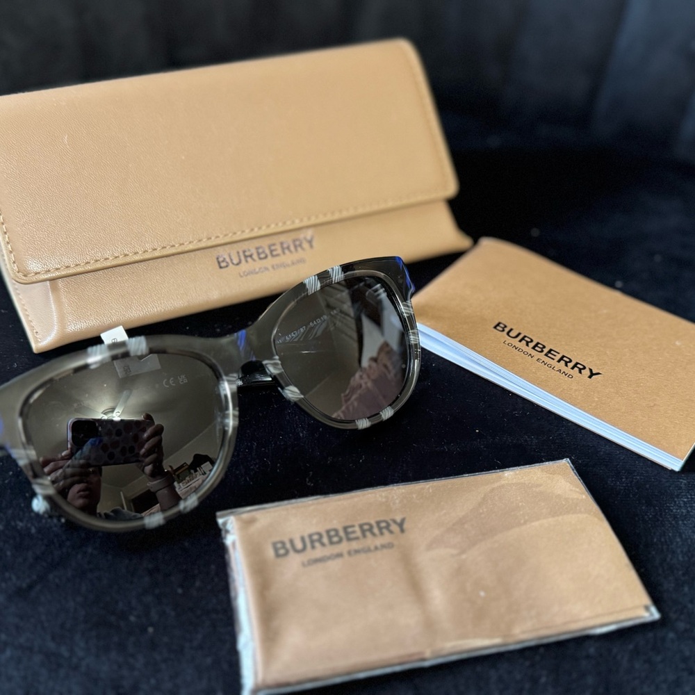 Burberry Black Sunglasses with Tan Case